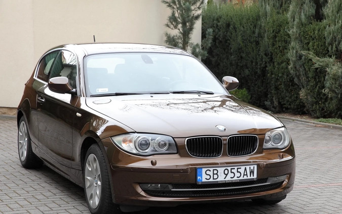 BMW Seria 1 cena 29400 przebieg: 79700, rok produkcji 2009 z Kałuszyn małe 211